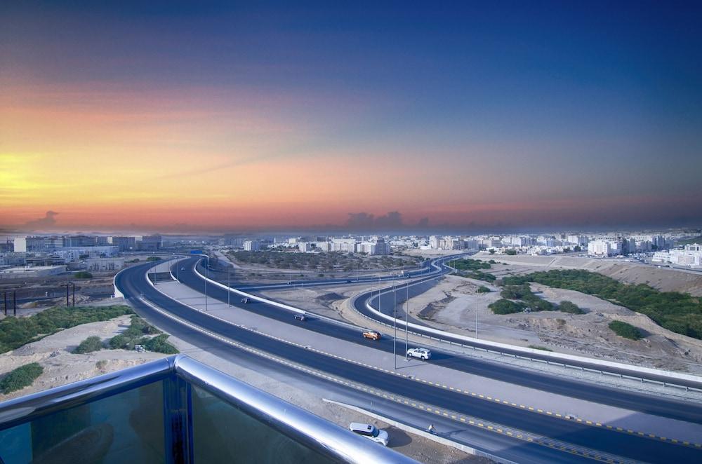 Al Murooj Grand Hotel Muscat Exterior photo