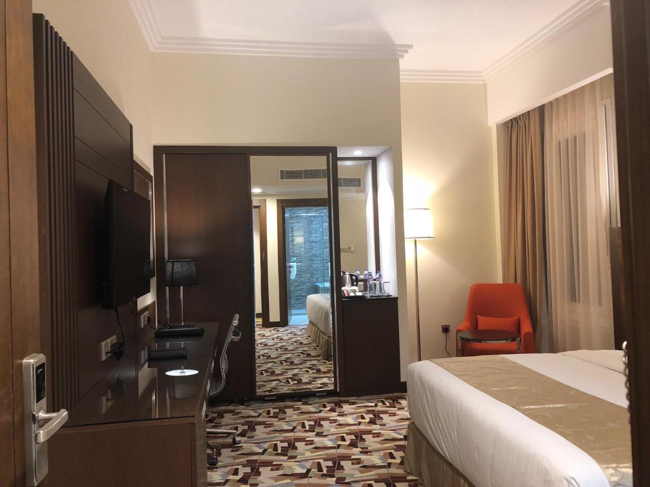 Al Murooj Grand Hotel Muscat Exterior photo