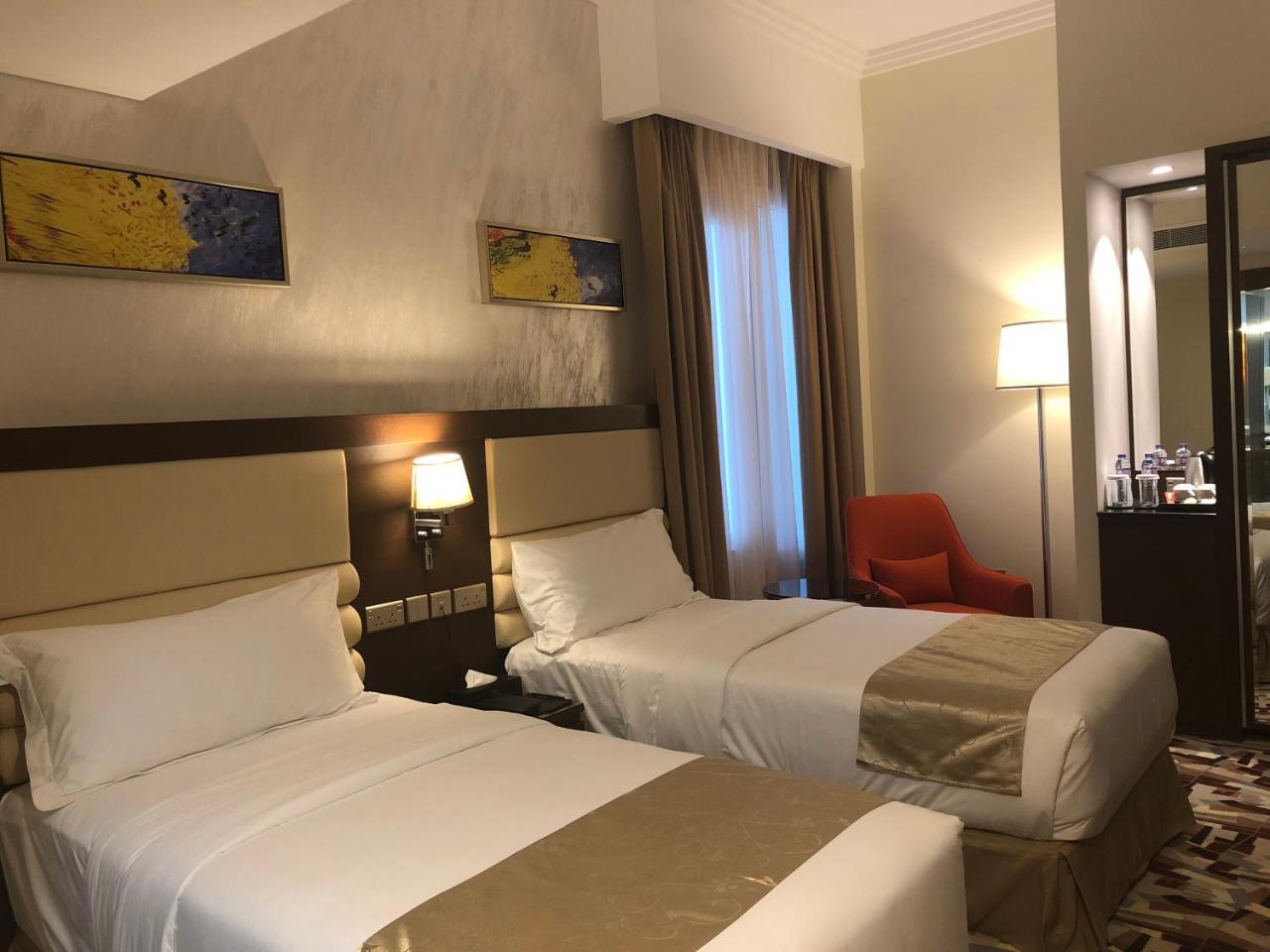 Al Murooj Grand Hotel Muscat Exterior photo