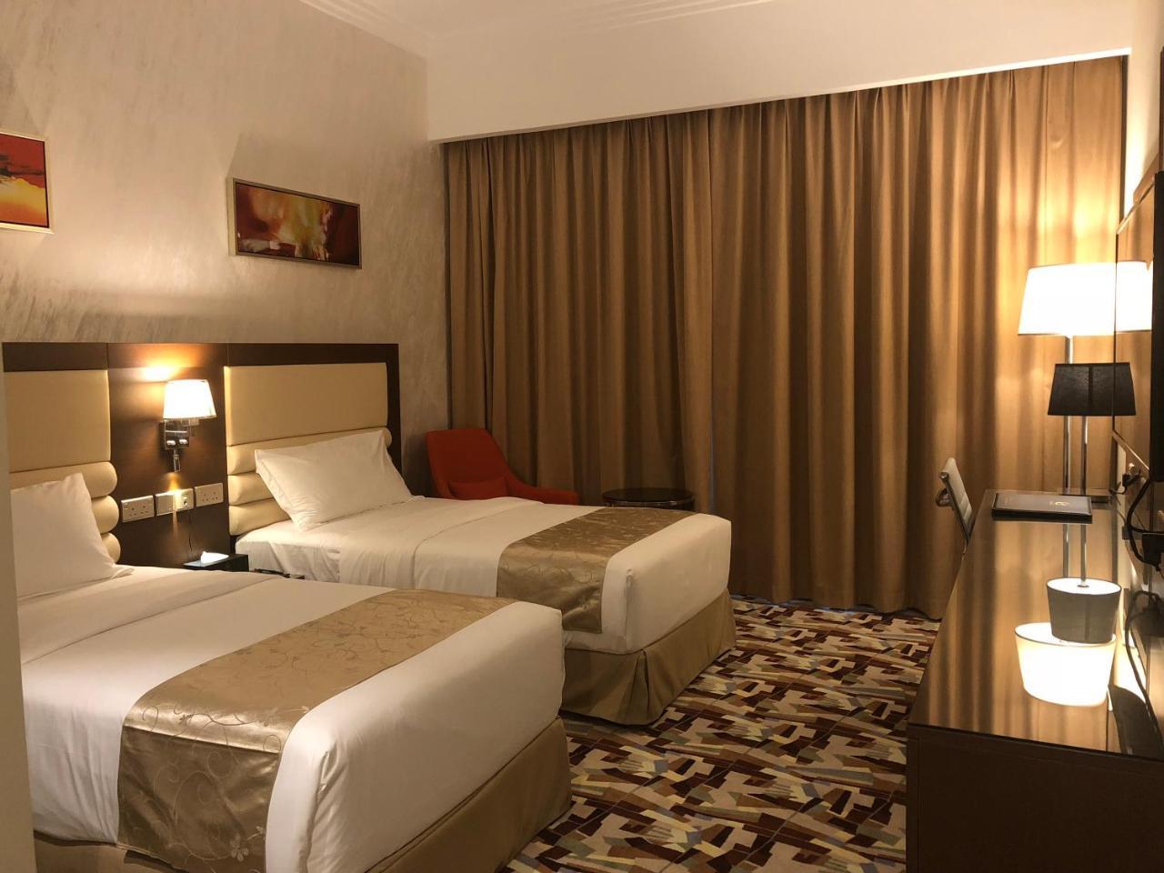 Al Murooj Grand Hotel Muscat Exterior photo
